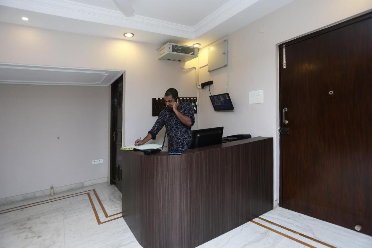 Oyo 19855 B S Guest House Jadabpur Bagian luar foto